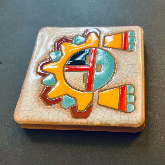 2 ARIUS Santa Fe Pottery Art Tiles 4” Southwest Hopi Native American Sun God Yei - Picture 10 of 13
